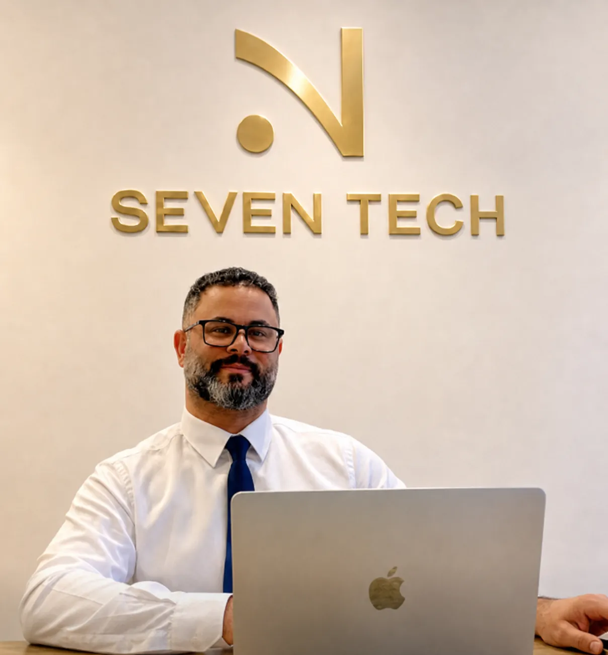 الرئيس التنفيذي لشركة Seven Tech